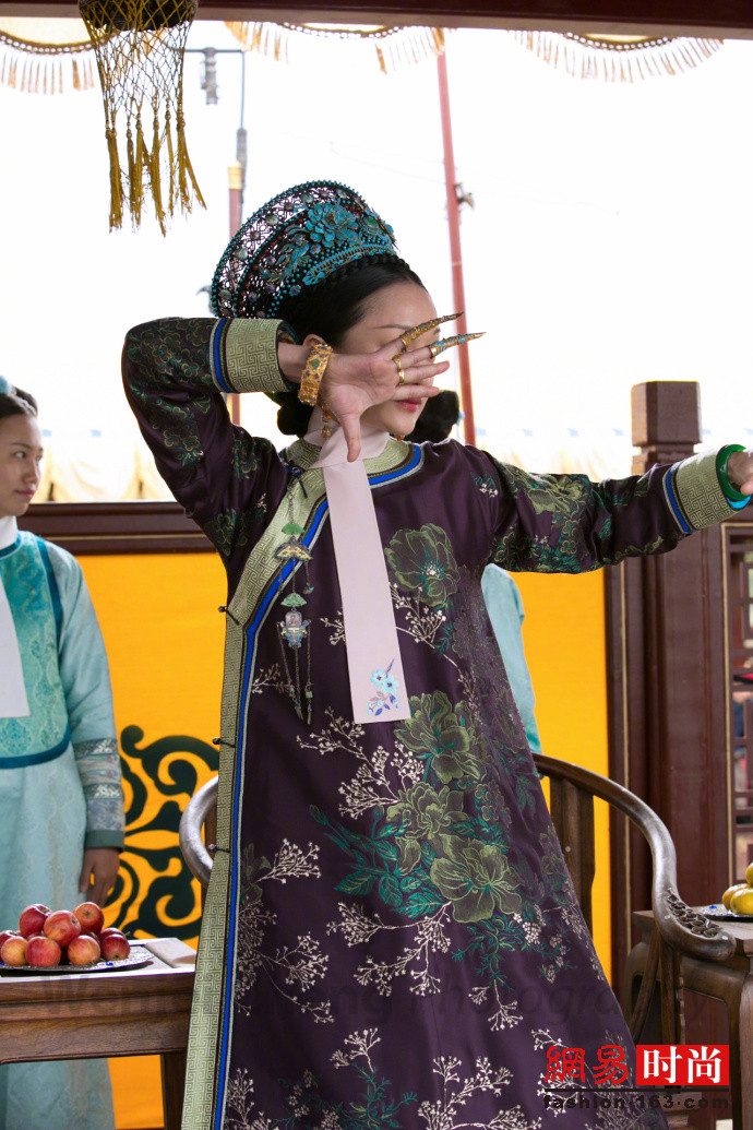 依然娇俏 周迅《如懿传》花絮照曝光