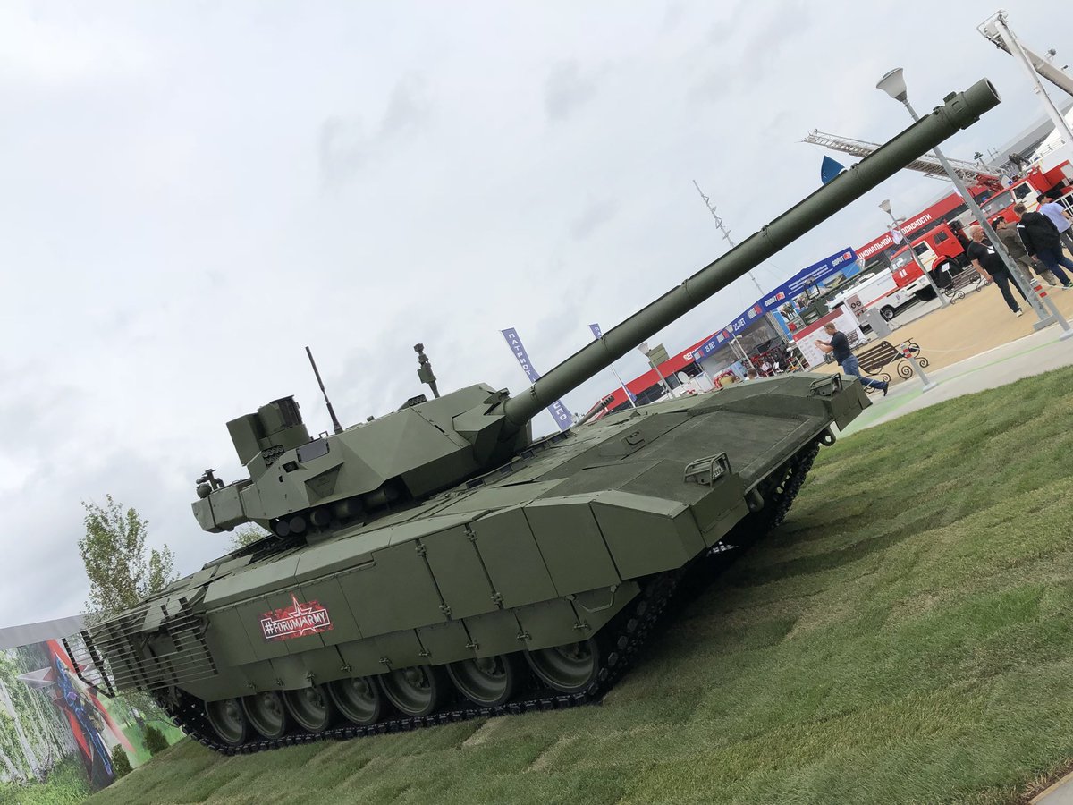 5 俄罗斯展示最新阿玛塔主战坦克