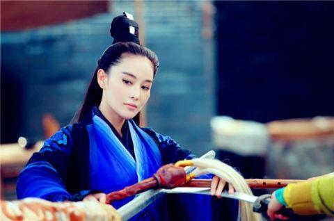 就是这样一位心若蛇蝎的女魔头却对郭靖和黄蓉的小女儿郭襄甚是喜欢，这是为何？