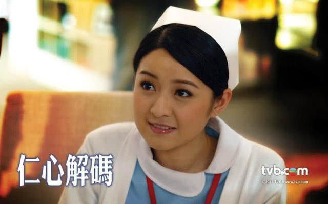 按照TVB这般力捧，估计再熬个七八年，就能混成女二了。但现实打脸来得比什么都快。