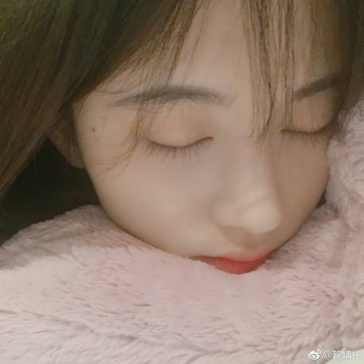 鞠婧祎近期自拍