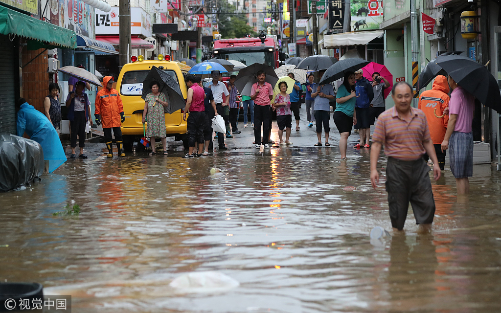 9 韩国全国普降特大暴雨 千余住宅浸水280多人受灾