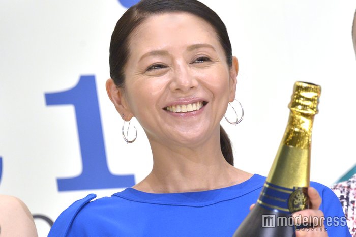组图 电影 食女 举办完成披露会主演小泉今日子等亮相