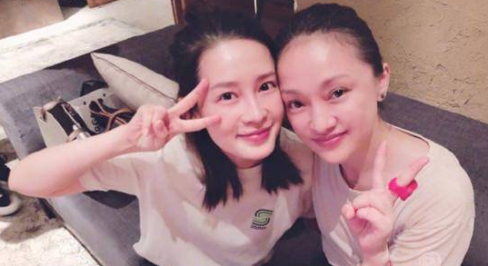 周迅素颜出镜状态不输小16岁的李沁