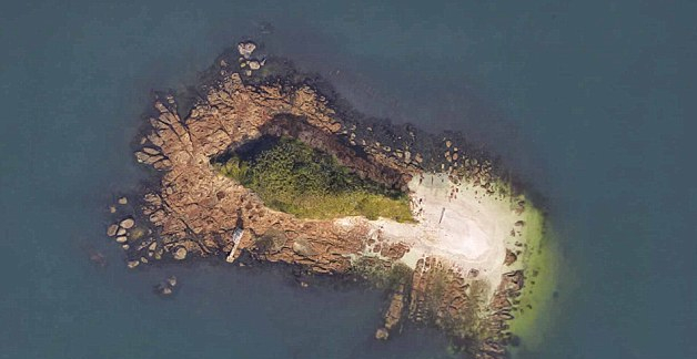 日本53岁男子乘游艇观光时不慎落海 流落荒岛两天后才被发现