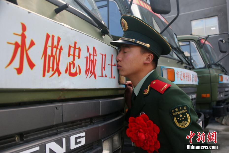 上等兵,永远成为了自己身份不可分割的一部分.