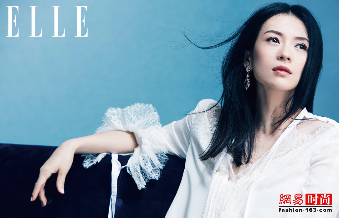 章子怡深V裸背登封面 大秀性感身材