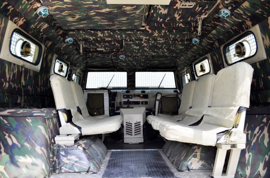 加拿大阿联酋新研发装甲车完全山寨俄虎式装甲车