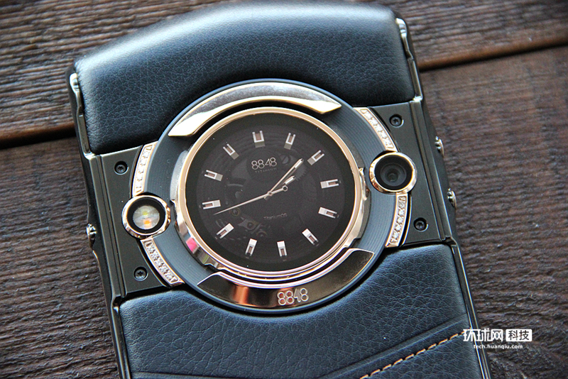 8848m5巅峰版开箱一面手机一面腕表