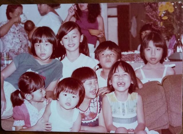 郭妃丽童年照片