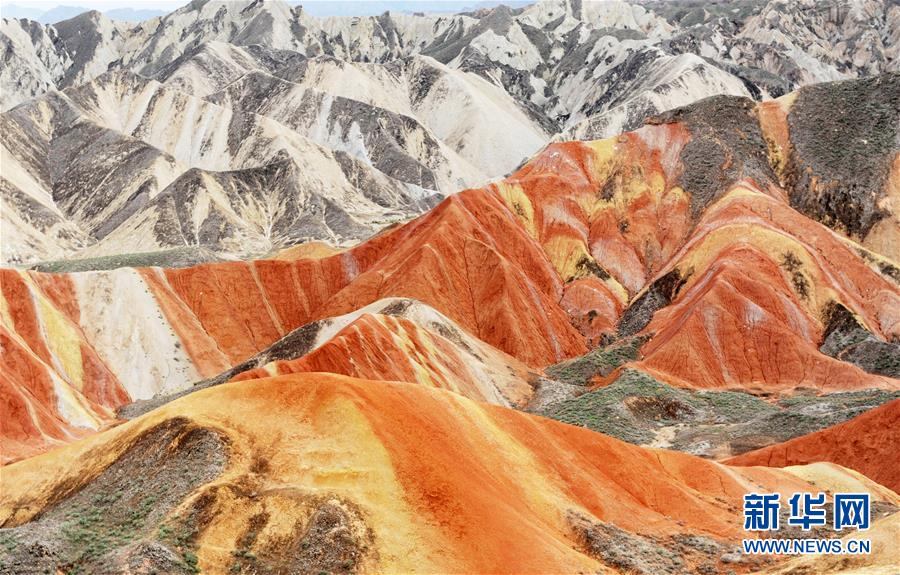 张掖丹霞地貌这么美你怎么舍得破坏