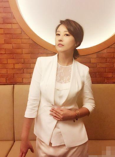 周海媚关闭了自己社交平台的评论,宣称自己退出.