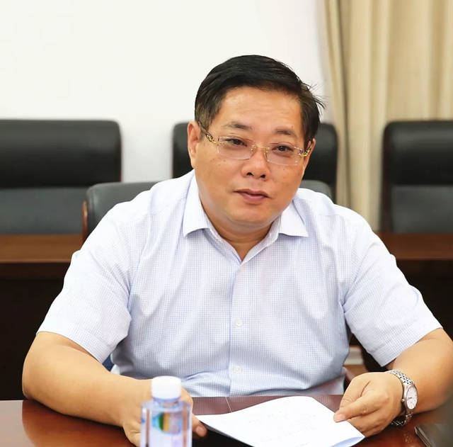 区委政法委副书记王其华带队督导巡查