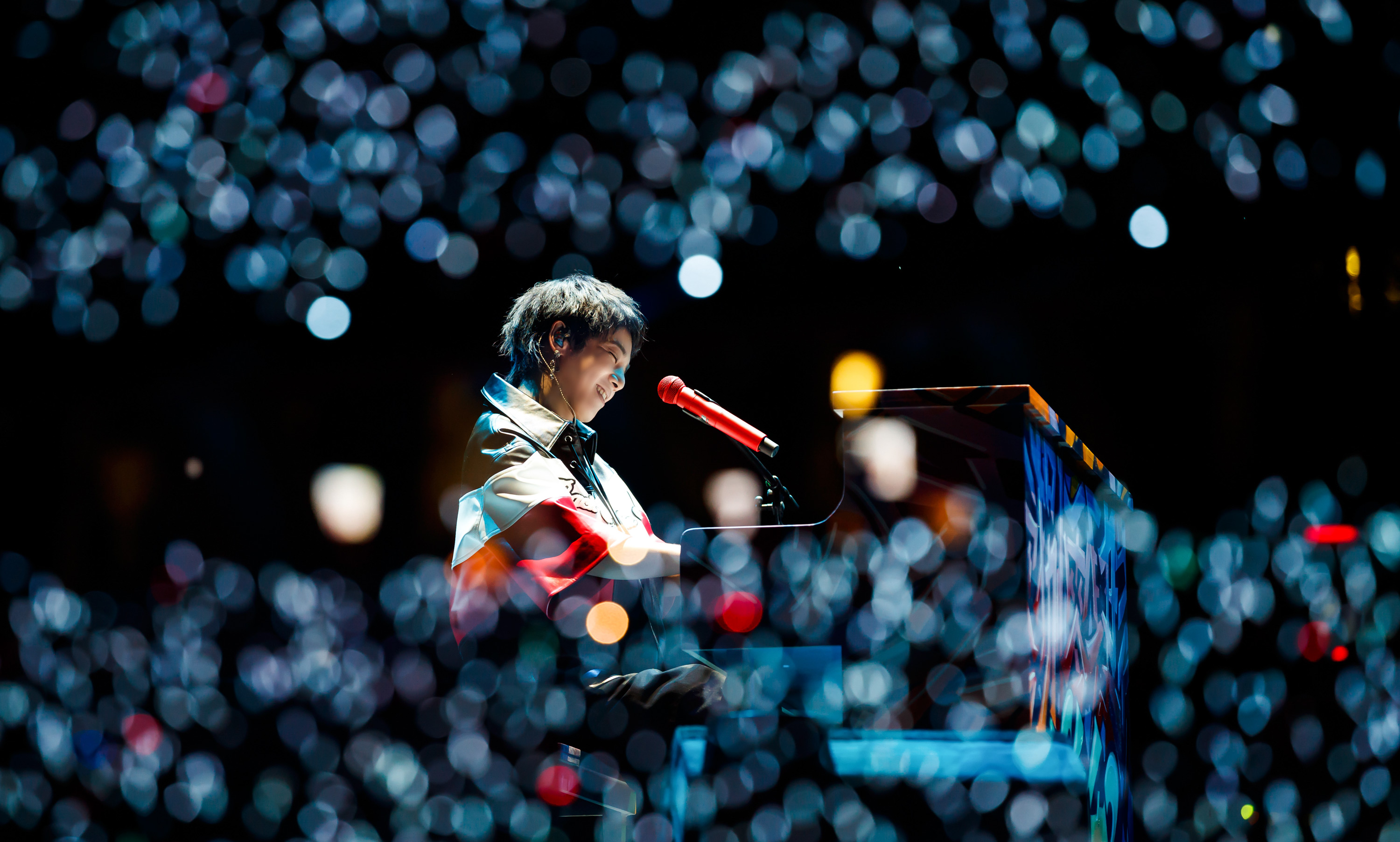 华晨宇火星演唱会嗨翻鸟巢成现象级音乐盛宴