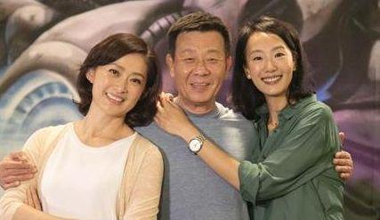 台湾老戏骨中风后两个妻子依旧不离不弃一家人颜值超高