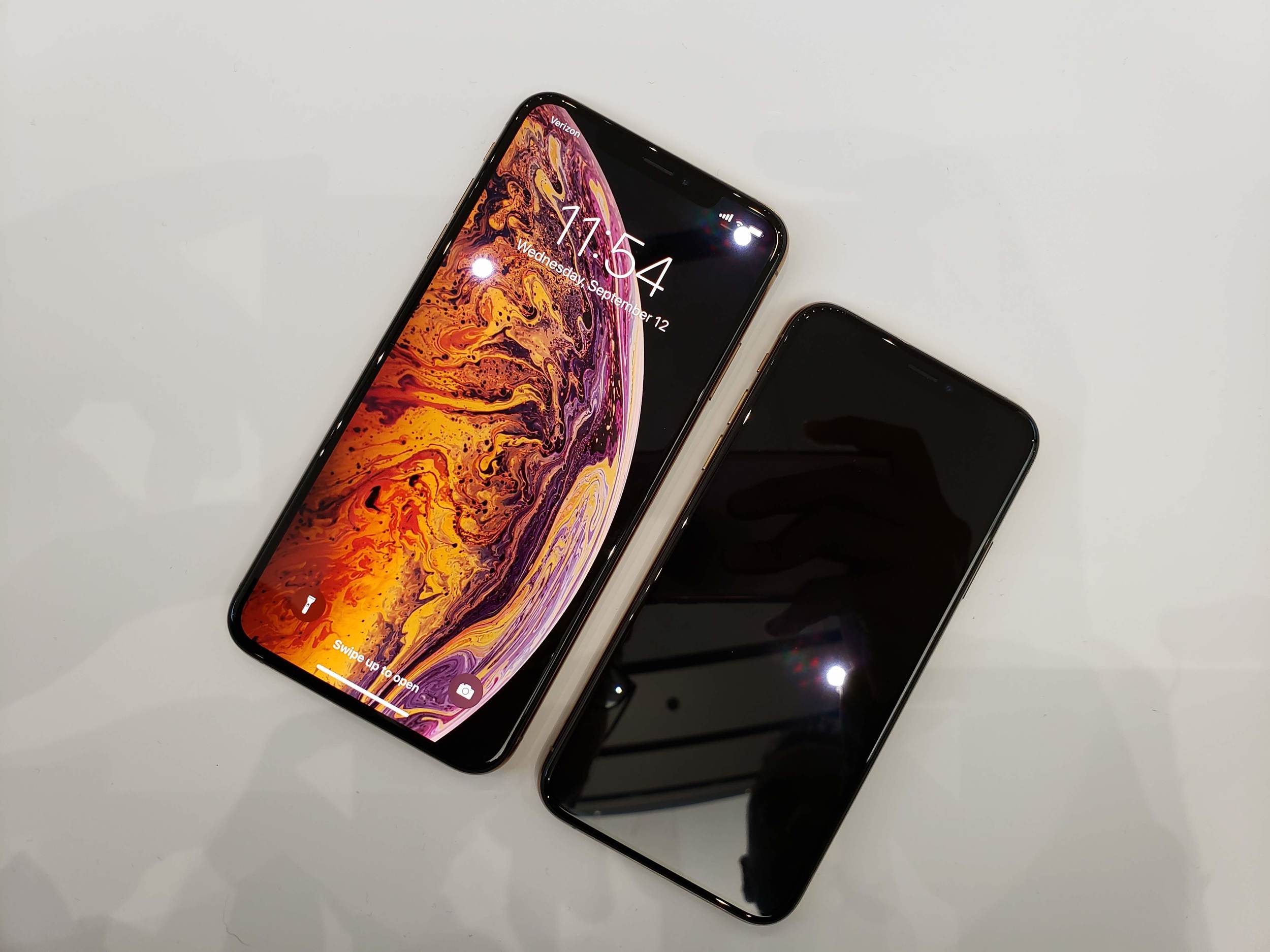 蘋果iphone xs,xs max及apple watch 4現場實拍