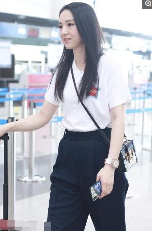 不过生活过的很充实，忙忙碌碌的命，却十分刚强，比那些小鲜肉强多了。