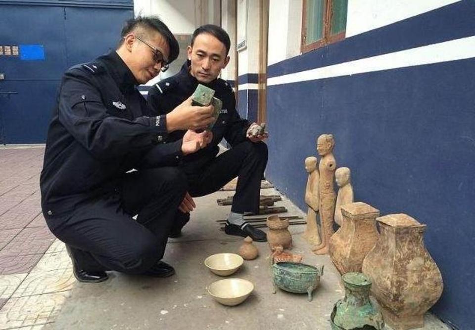 故意损毁文物案1起,打掉盗掘破坏殷墟遗址古墓葬团伙14