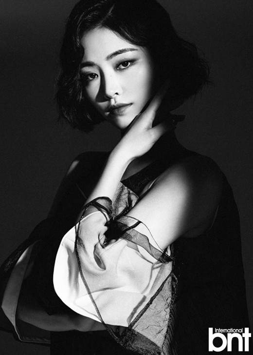 7senses黑白时尚大片曝光 曾登韩国热搜