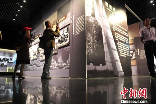 在沈阳“九⋅一八”历史博物馆举办的“不忘历史为了和平—中国劳工血泪史特别展”现场。 于海洋 摄