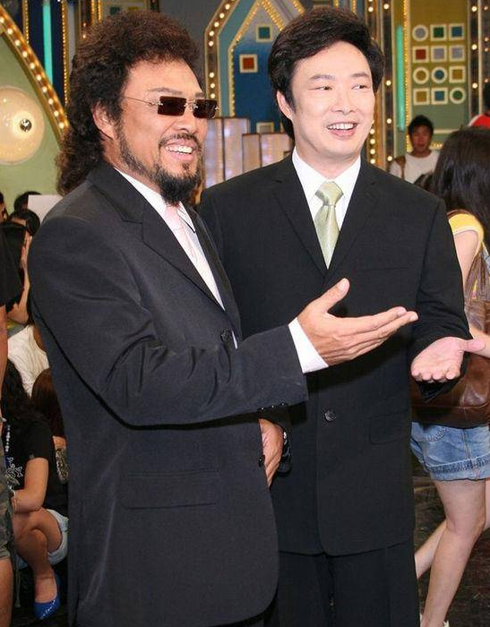 63岁费玉清近照,拒春晚陪97岁父亲,拒改日本国籍至今仍单身