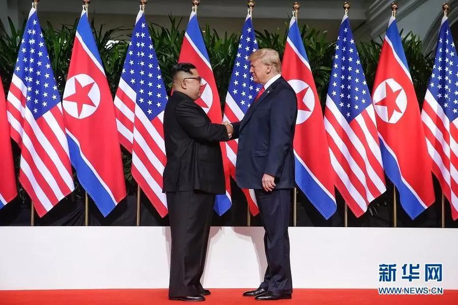 6月12日,朝鲜最高领导人金正恩与美国总统特朗普在新加坡举行会晤。