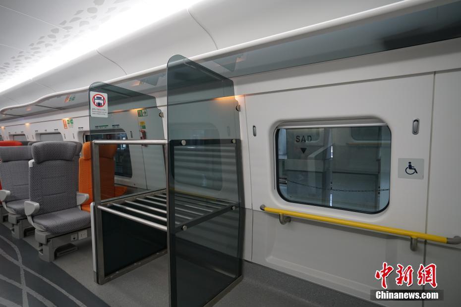 广深港高铁香港段即将通车 "动感号"车厢探秘