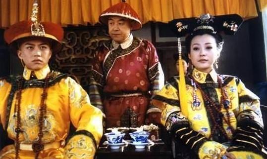 娱乐圈是一个很小的圈子，邓超和郝蕾这对曾经旧爱，却在一个颁奖典礼重逢了