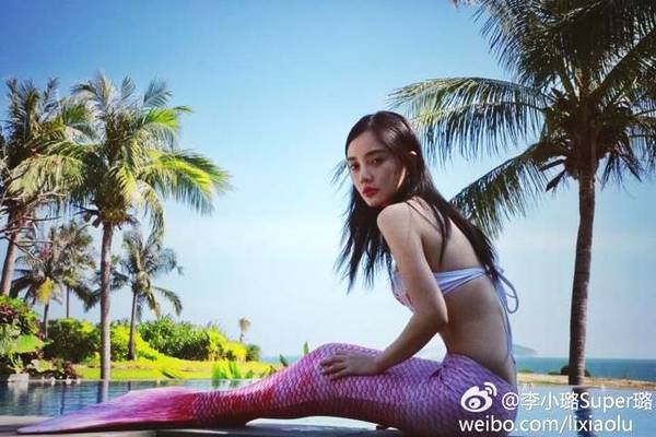 而甜馨,纯粹被夫妻俩恶搞,但也很是可爱。