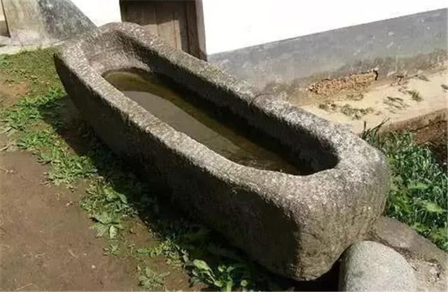 农村随意丢弃的老物件,今成文玩市场的最爱,卖到上万很正常