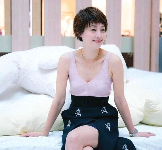 马伊琍素颜照曝光,不化妆时原来她长这样!
