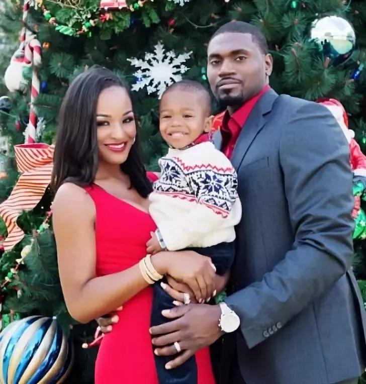 心的粉色婚礼布兰迪在杰森的陪伴下战胜癌症杰森跟她一起剃光了头发