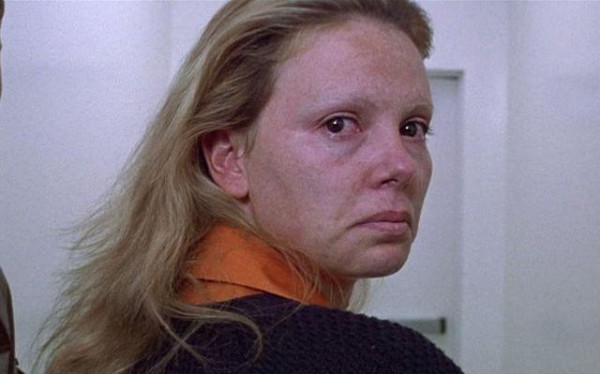 查理兹·塞隆（Charlize Theron），1975年8月7日出生于南非，美国和南非双重国籍影视演员、模特。