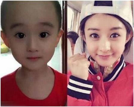 照片上的小朋友大眼睛包子脸和清秀的五官看上去像极了赵丽颖，甚至连神情都一模一样。