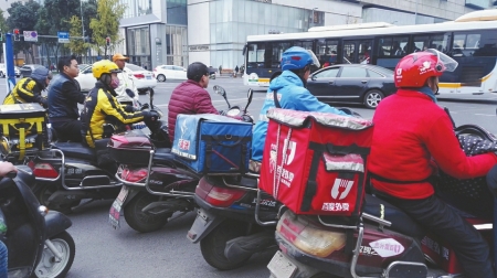 北京新规：快递、外卖车辆违章行驶拟最高罚5万