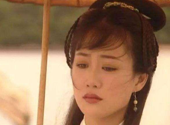 她被称 蝴蝶美人 当红时嫁穷小子 今生活太落魄