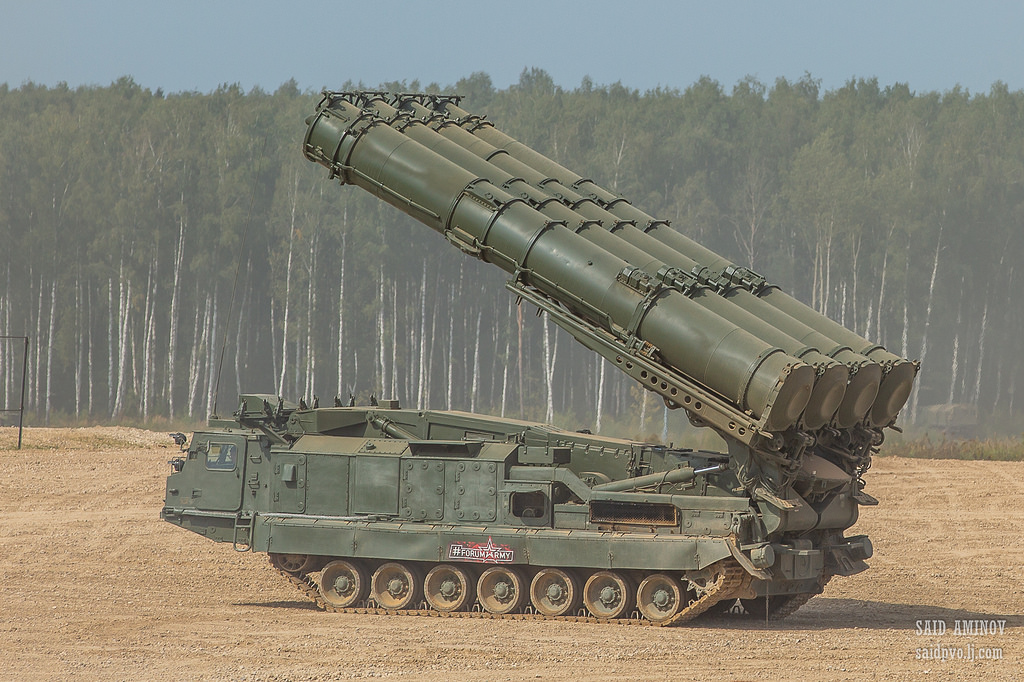 一天进行了装备展示环节,展示了俄罗斯最先进的军事装备的动态展示