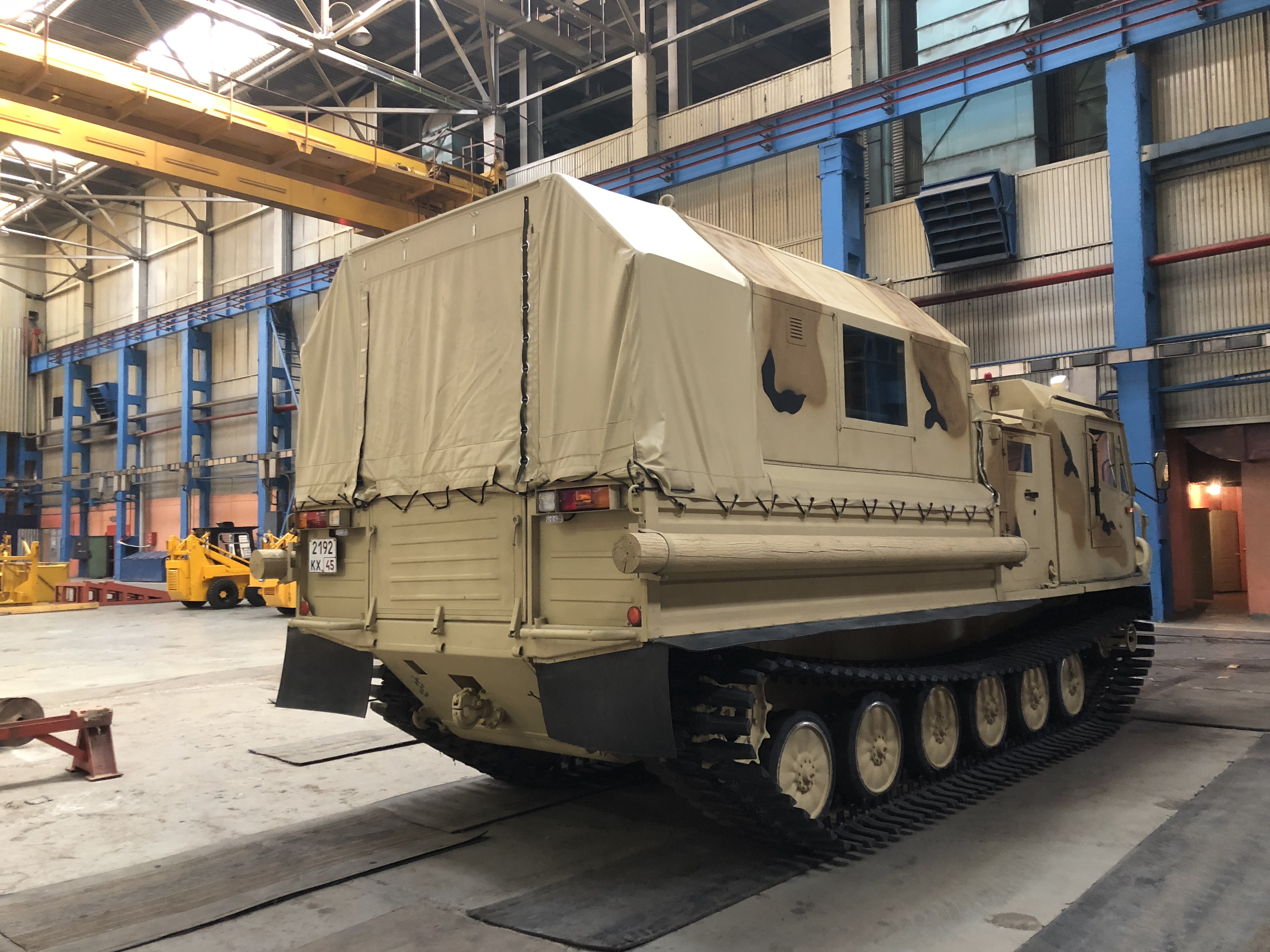 俄罗斯军用装甲车厂展示民用全地形车