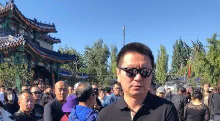 14年前他遭歹徒绑架，淡出娱乐圈，却现身臧天朔的葬礼！
