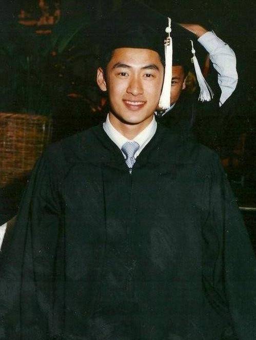 针对此事件,有网友发表如下评论: