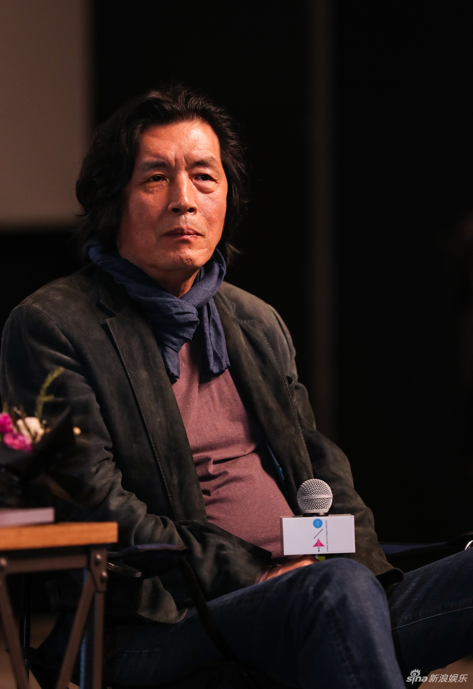 新浪娱乐讯 10月15日,韩国著名导演李沧东带着他的最新作品《燃烧》