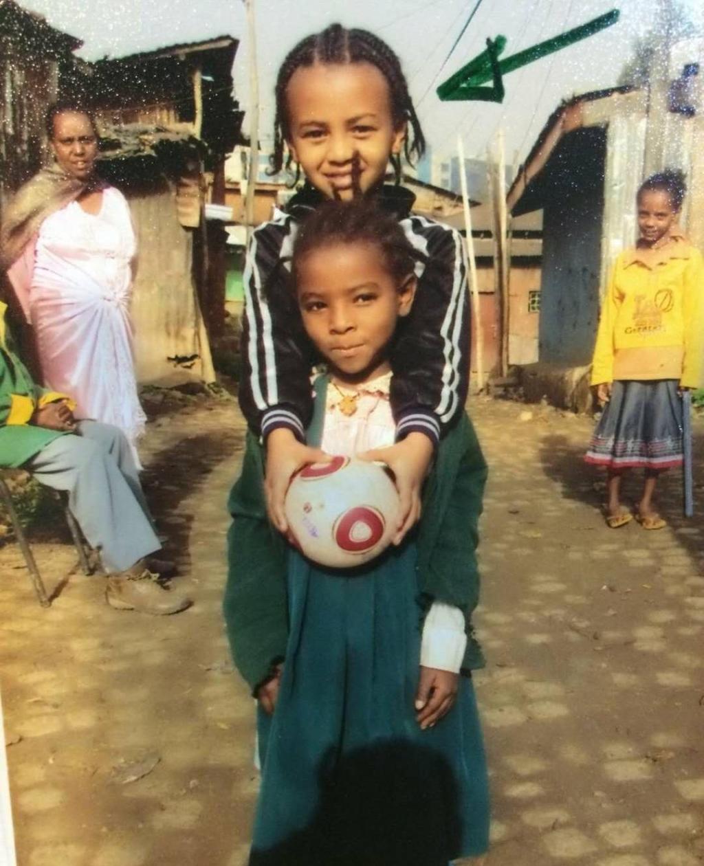 二十年过去了，叶安婷不仅人美，心更美！