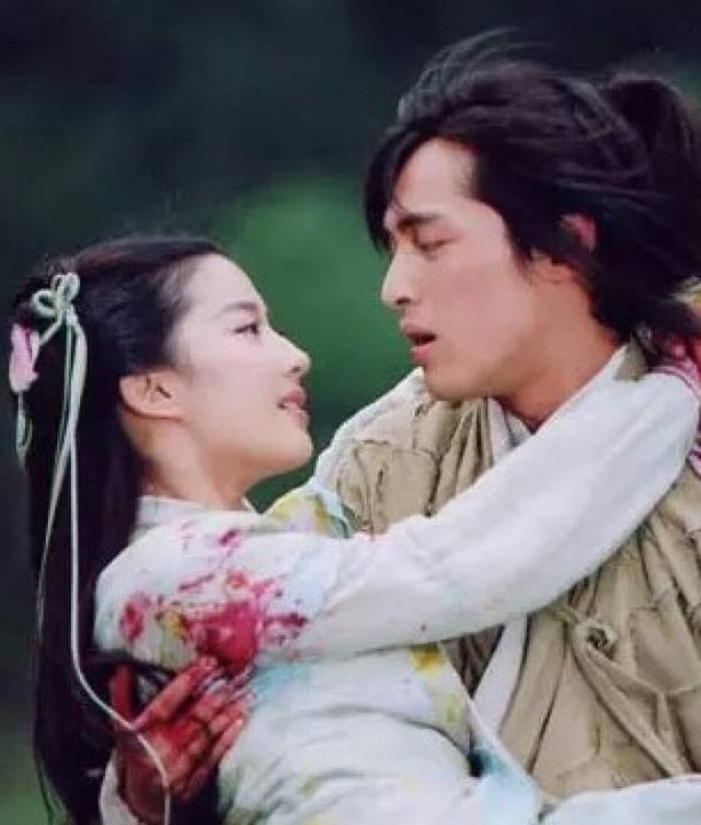 留下我们胡歌一个人，养孩子