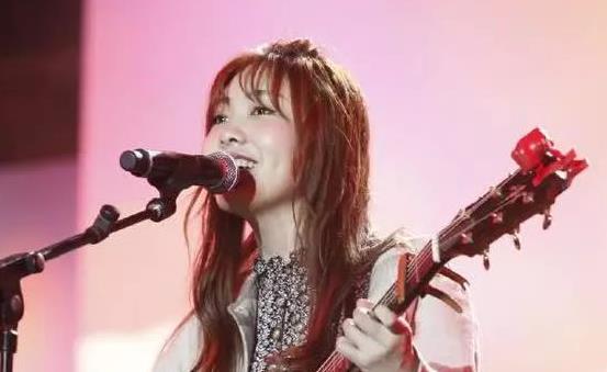 看到这样不一样的“朵朵”，大家都是什么样的感觉呢，你们还会像以前一样喜欢她吗？