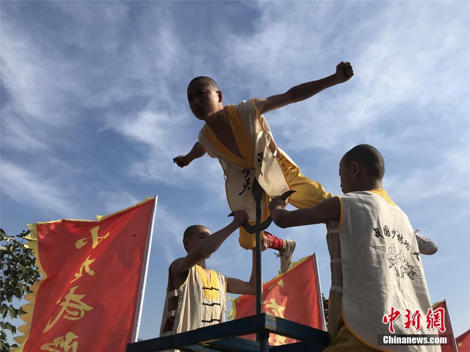 8.6万名功夫小子备战少林武术节