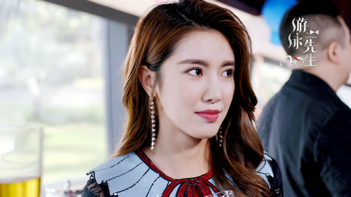 《游泳先生》往事掀波澜 鞠婧祎得知真相伤心欲绝