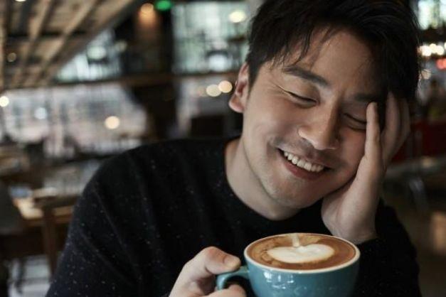 提问:你喜欢雷佳音吗?