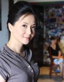 你会说她是陈好，你也许还会说她有可能是阿朵。