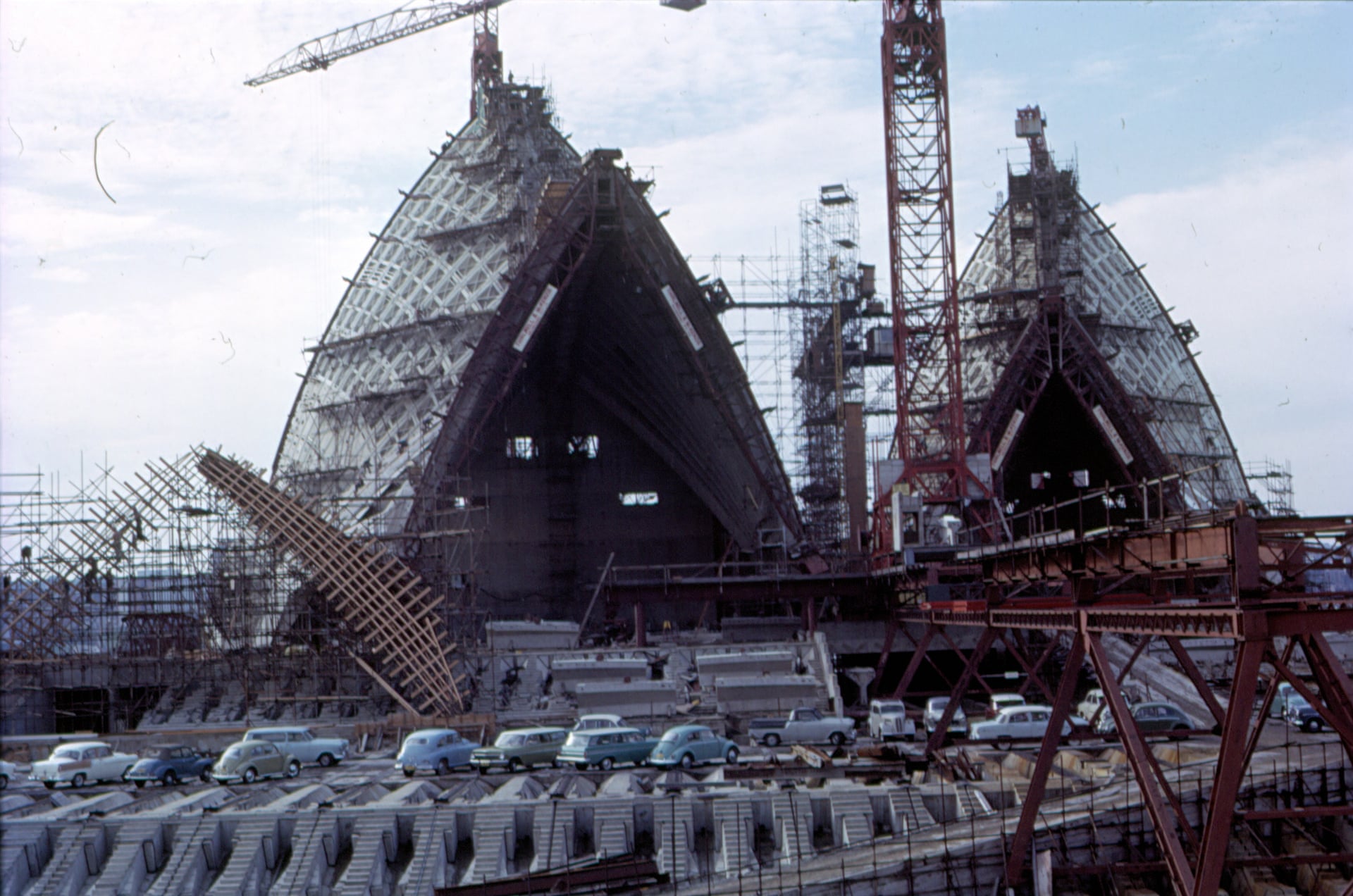 上世纪70年代,修建中的悉尼歌剧院。