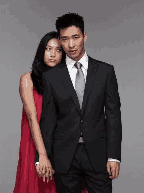 “哈哈哈，哈哈哈。这么可爱的一个，又胖了，没有身材，没有真相，哈哈哈，恭喜你。